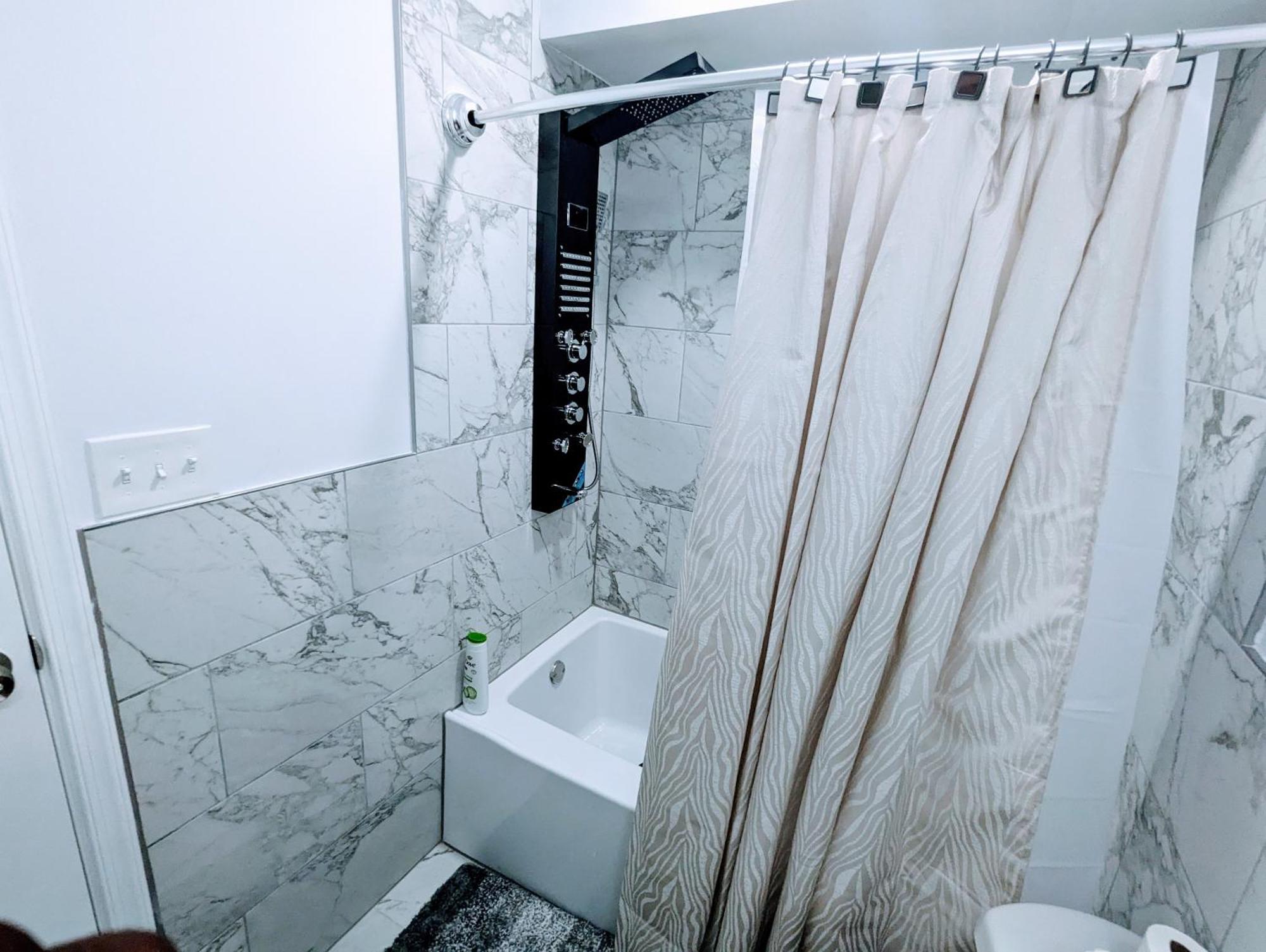 Luxurious 3 Bedroom Apt With A Beautiful Balcony Washington Zimmer foto